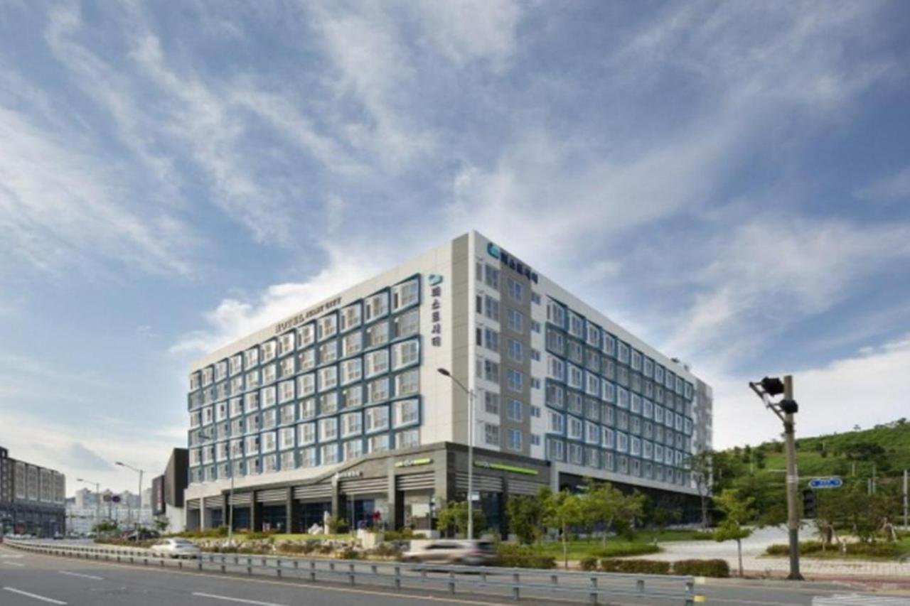 Yeosu Hotel First City المظهر الخارجي الصورة