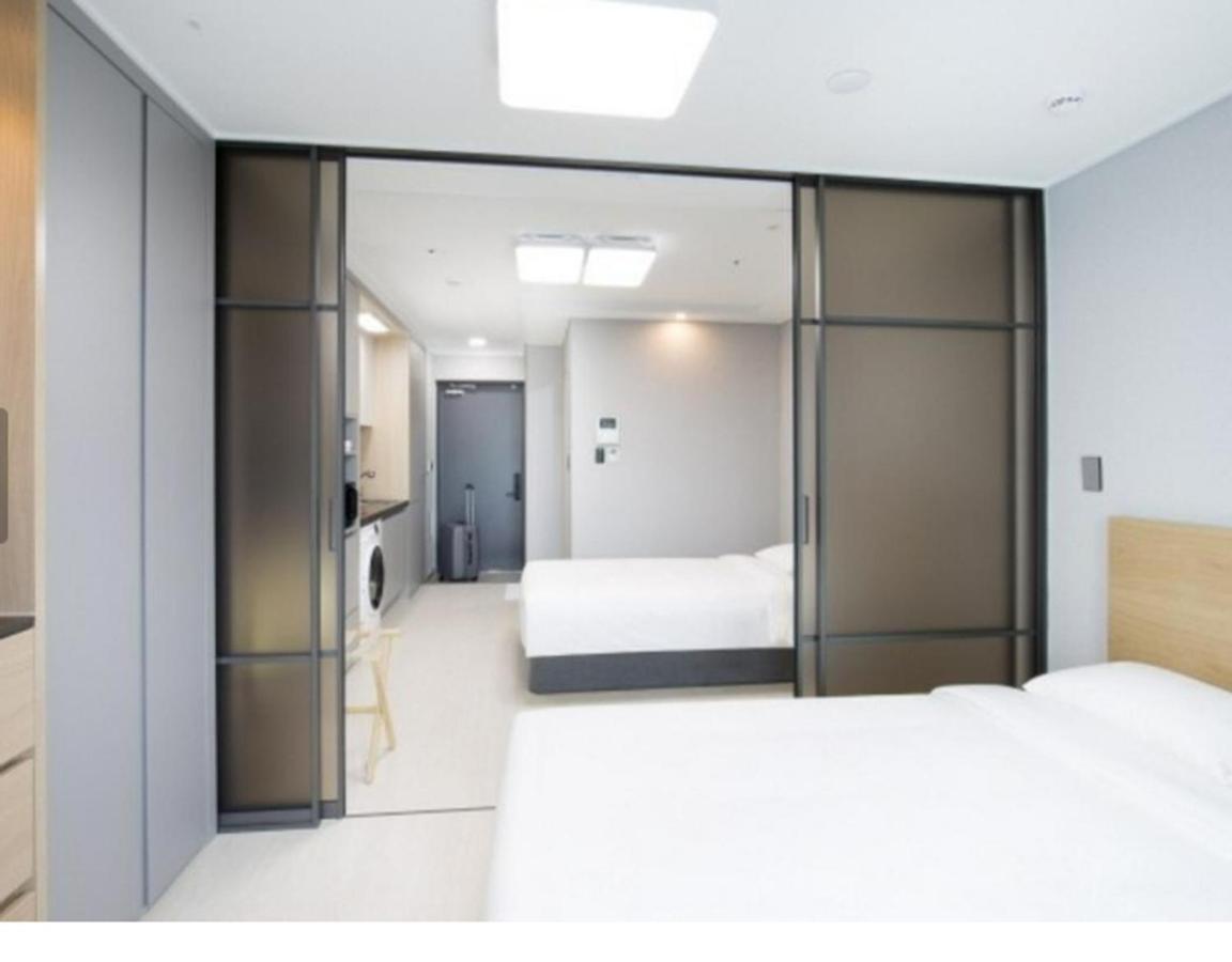 Yeosu Hotel First City المظهر الخارجي الصورة