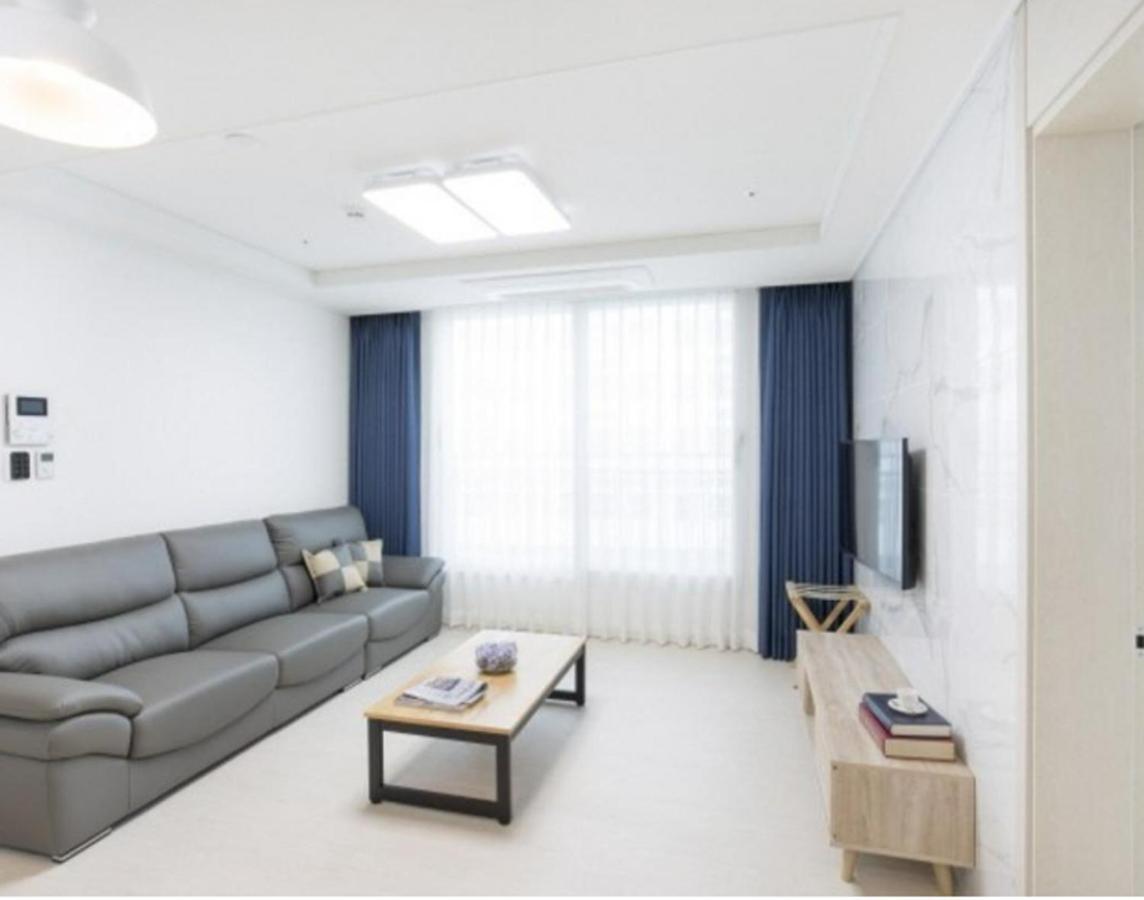 Yeosu Hotel First City المظهر الخارجي الصورة