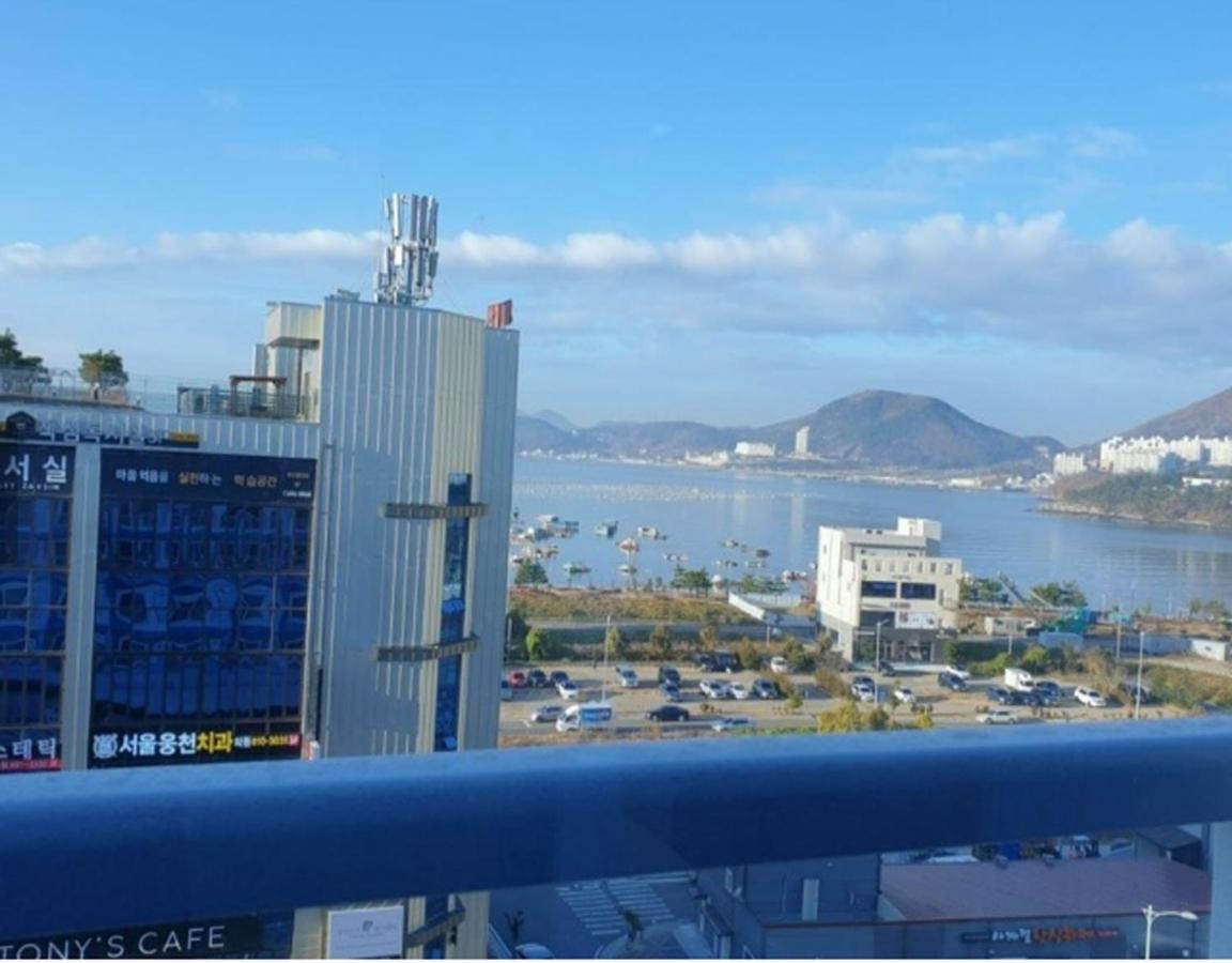 Yeosu Hotel First City المظهر الخارجي الصورة