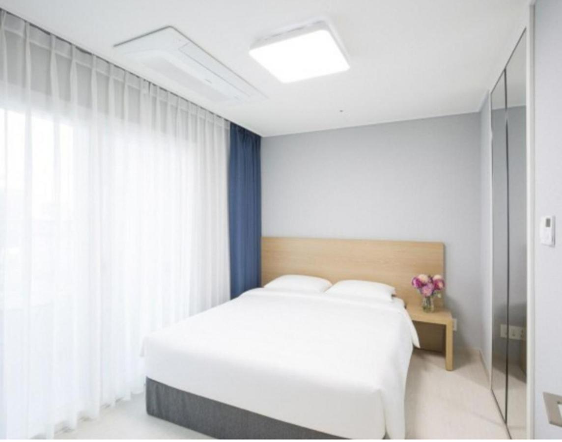 Yeosu Hotel First City المظهر الخارجي الصورة