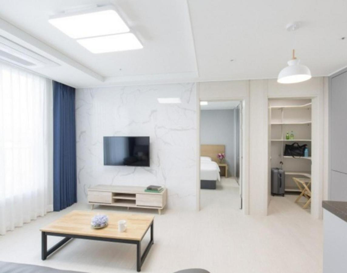 Yeosu Hotel First City المظهر الخارجي الصورة
