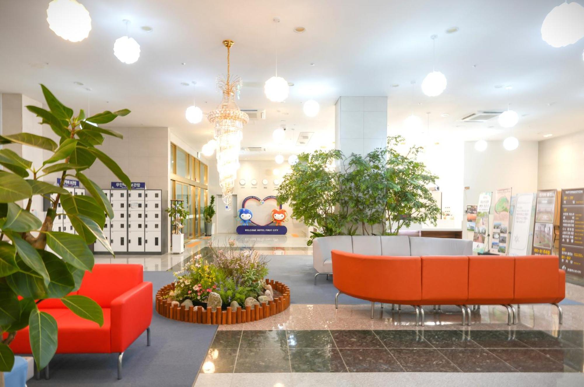 Yeosu Hotel First City المظهر الخارجي الصورة