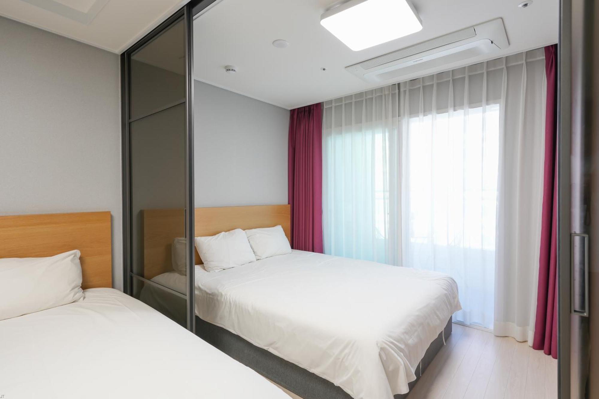 Yeosu Hotel First City المظهر الخارجي الصورة